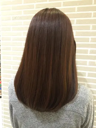 セミロング カラー パーマ 山北 咲子のヘアスタイル