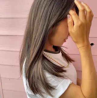 セミロング カラー 【史上最高】口コミ No.1/ナツキのヘアスタイル