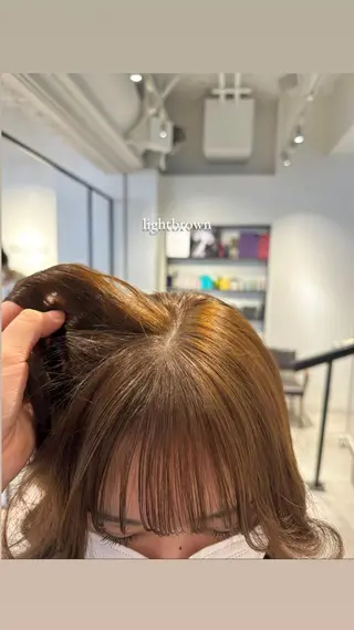 ミディアム カラー ヘアアレンジ ハイトーン特化 pepe🎀のヘアスタイル