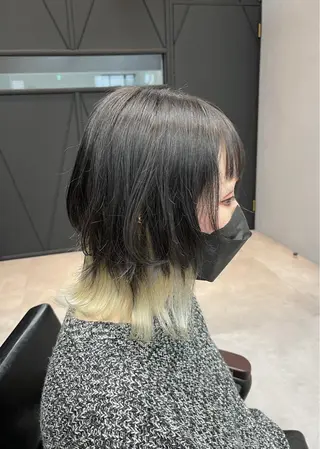 セミロング カラー 🦩レイヤー|透明感 カラー🦩makoのヘアスタイル