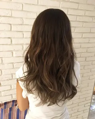 ロング カラー 宮下 浩一のヘアスタイル