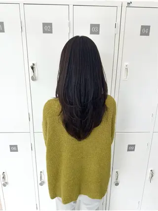 ロング カラー 相田 絢音のヘアスタイル