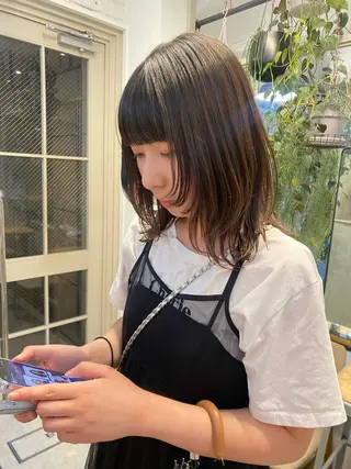 ミディアム カラー noa/ 渋谷のヘアスタイル
