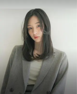 ミディアム sakamoto sayaのヘアスタイル