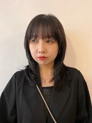 セミロング カラー 若林 良のヘアスタイル