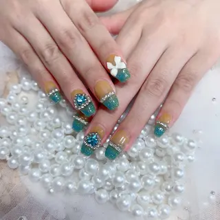 ネイル M🌷nail 長さだし専門店のネイルデザイン