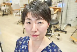 ショート ミヤザキ ユタカのヘアスタイル