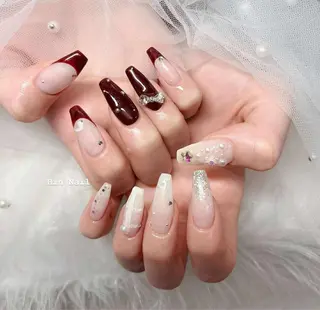 ネイル Hin Nailsのネイルデザイン