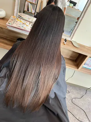 ロング ブリーチ/ストレート ダブルカラーtetoのヘアスタイル