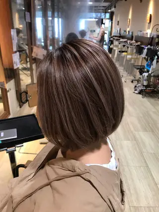 ショート カラー インナーカラー/ ストレート/奥野洸也のヘアスタイル