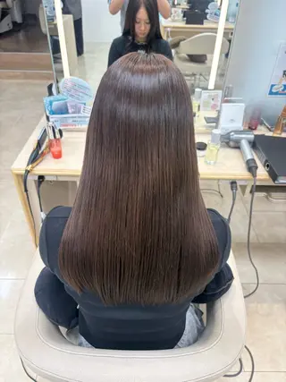 ミディアム 向山 月雫のヘアスタイル
