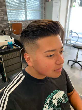 ショート メンズ専門CANEL かずまのヘアスタイル