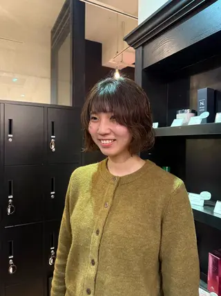 ミディアム パーマ shiomi H辻田 杏梨のヘアスタイル