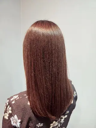 カラー セミロング 荒井 琢人のヘアスタイル