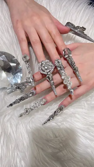 ネイル KISHIMOTO NOZOMIのネイルデザイン