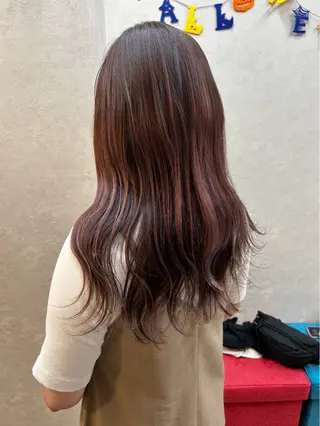 カラー TERUYA shionのヘアスタイル