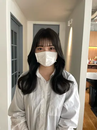 ロング CITY louwe 脇坂彩音のヘアスタイル