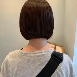 ショート SAKINO. ベージュカラーのヘアスタイル
