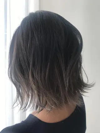ショート カラー 川越 輝梨奈のヘアスタイル