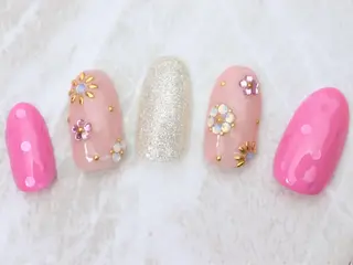 ネイル Rio 𓍼のネイルデザイン