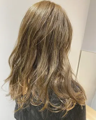 セミロング カラー 艶カラー/似合わせ 💖Emmy💖のヘアスタイル