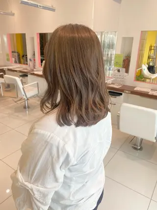 セミロング カラー ウルフカット ハッシュカット/七海のヘアスタイル