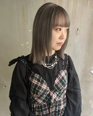 ミディアム カラー ハイトーン/ショート 村上淳乃🐥のヘアスタイル