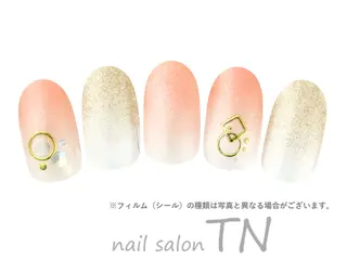 ネイル 牧野 アピニアのネイルデザイン