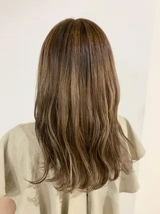 セミロング カラー 【透明感カラー】💠 TETSUのヘアスタイル