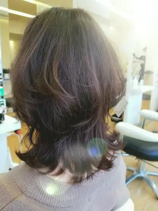 ミディアム 吉田 恒のヘアスタイル