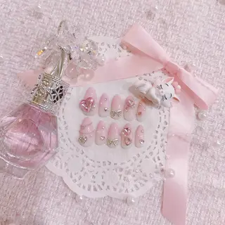 ネイル 𝑚𝑖𝑦🎀 パラジェル認定サロンのネイルデザイン