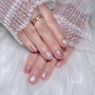 ネイル Luze 泉 明日花のネイルデザイン