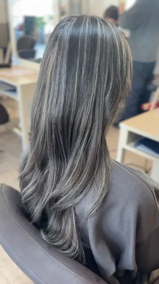 ロング bloom AMIのヘアスタイル