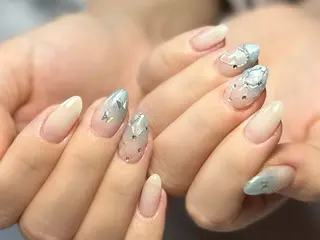 ネイル 新山 聖のネイルデザイン