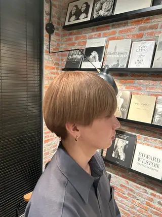 カラー りお ブリーチカラーのヘアスタイル