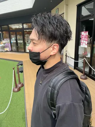 ショート パーマ メンズ メンズヘア特化 崎田 成人のヘアスタイル