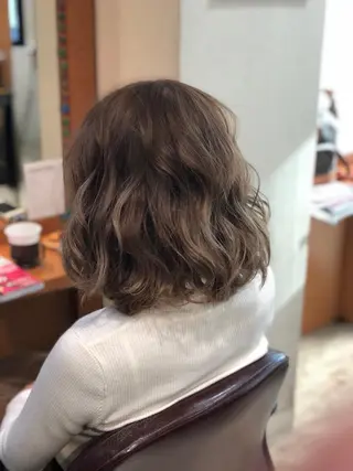 ミディアム カラー 100%髪質改善特化 TRUNSのヘアスタイル
