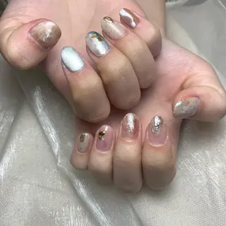 ネイル 里見 麗のネイルデザイン