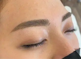 WHITE EYE 🦋松島の眉毛・アイブロウイメージ