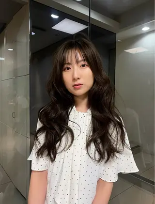 ロング カラー 垢抜け小顔レイヤー オリーブ/スミレのヘアスタイル