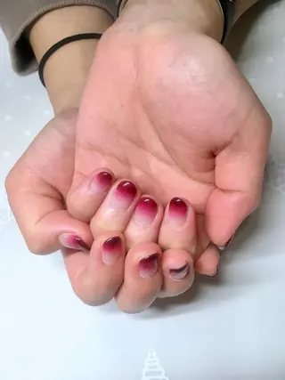 ネイル 新宿ネイルサロン ジェミディローサのネイルデザイン