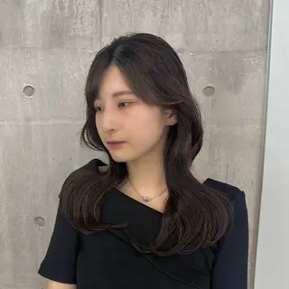 ロング カラー レイヤー・ブリーチ kiyotoshiのヘアスタイル