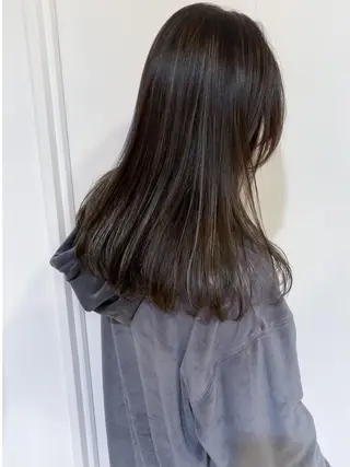 セミロング カラー 🍀ブリーチ/艶カラ ー🍀 コイケのヘアスタイル