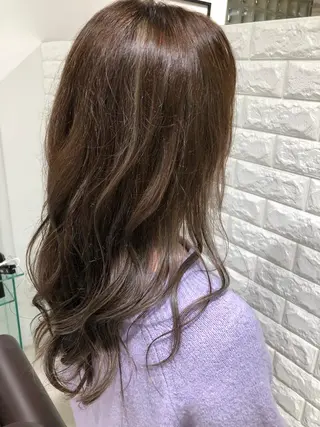 セミロング カラー パーマ ヘアアレンジ 【白髪ぼかし】 矢内　夏輝のヘアスタイル