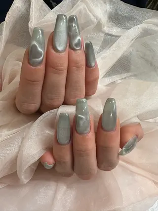 ネイル AOAQUA SHIORIのネイルデザイン