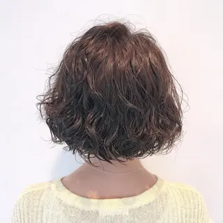 ショート カラー パーマ 伊藤 さやかのヘアスタイル