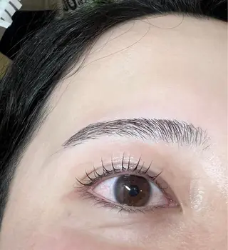 メンズ マツエク・マツパ アイブロウ mee三軒茶屋 店長 Miki 🌼のマツエク・マツパデザイン