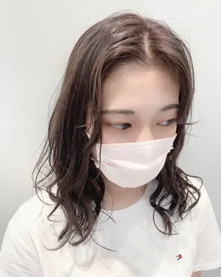 ミディアム カラー 🦖鶴岡 香純🦖のヘアスタイル