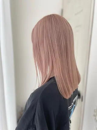 セミロング カラー fio マナミのヘアスタイル