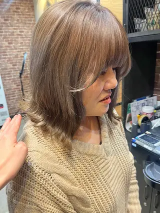 セミロング カラー 久木原 ゆりのヘアスタイル